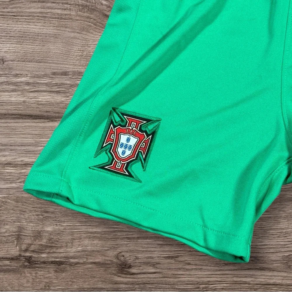 NWOT Portuguese Football Federation All Green Kids Shorts Size Medium‎ Nike